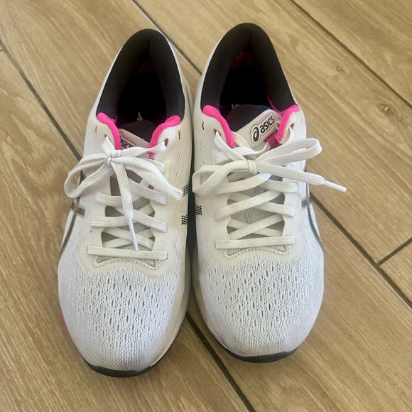 Asics Sneakers - Picture 2 of 4